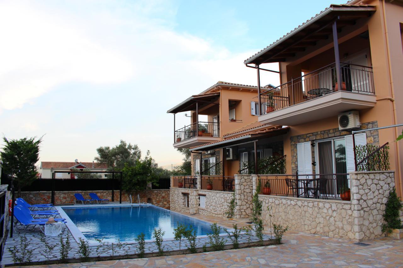 Alkionis Pool View Apartments Lefkada City Ngoại thất bức ảnh
